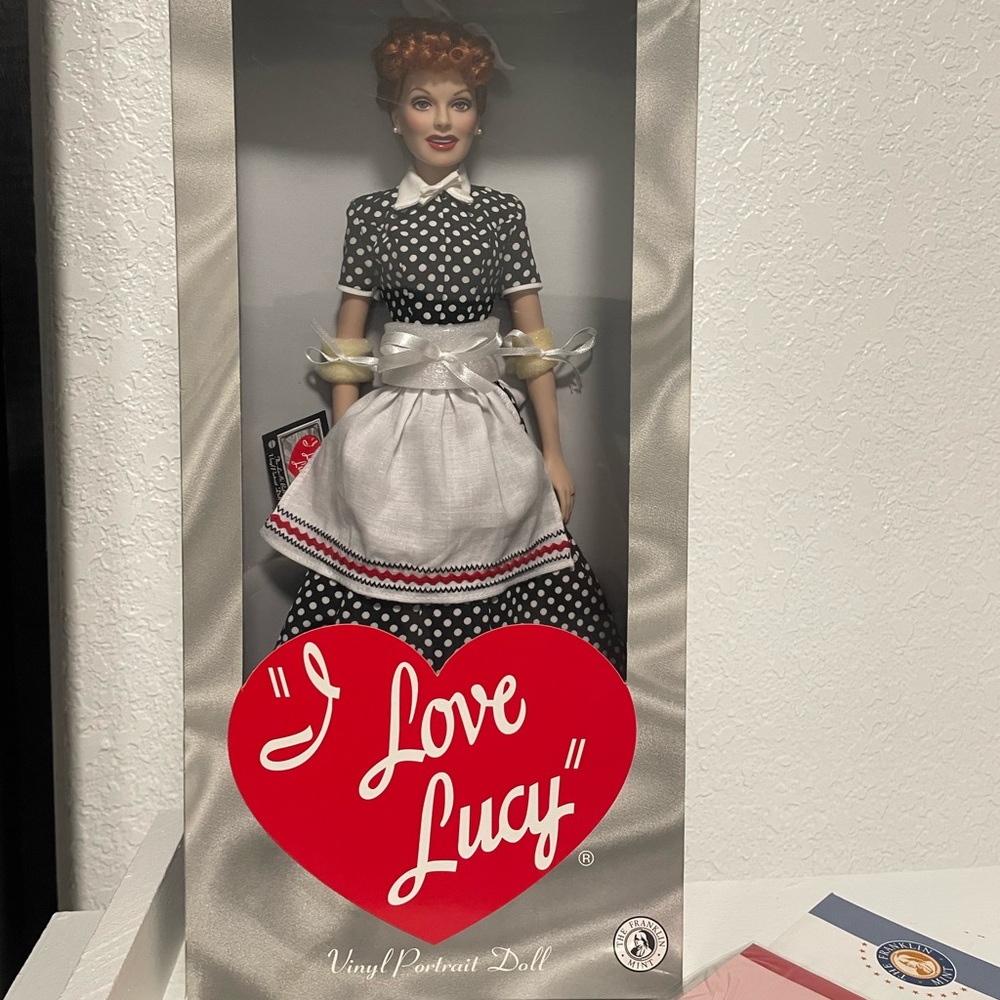 I Love Lucy Franklin Mint 16” Vinyl Portrait Collector Doll